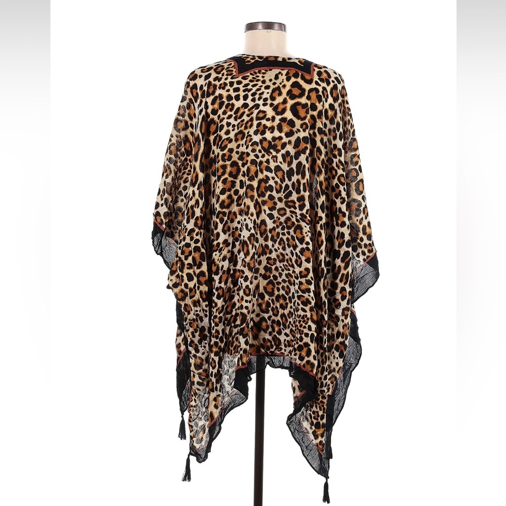 Vince Camuto Leopard Print Open Topper Kimono Sha… - image 2